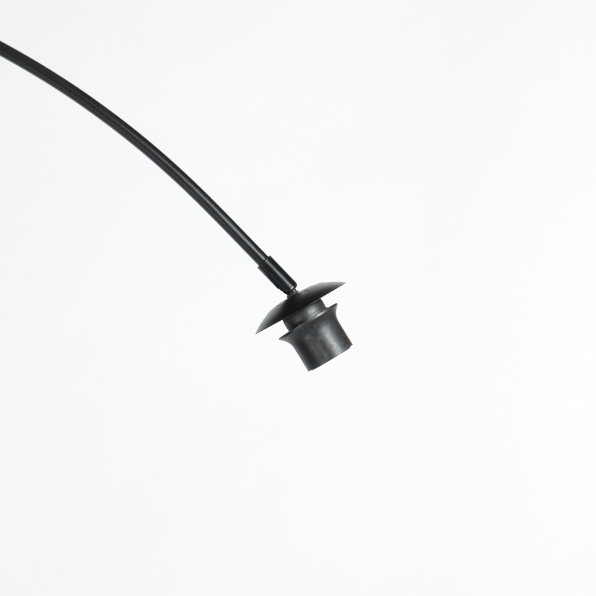 Zwarte vloerlamp Curve 4263ZW met grijs velours kap – Uniek design en functioneel gebruik - Afbeelding 4